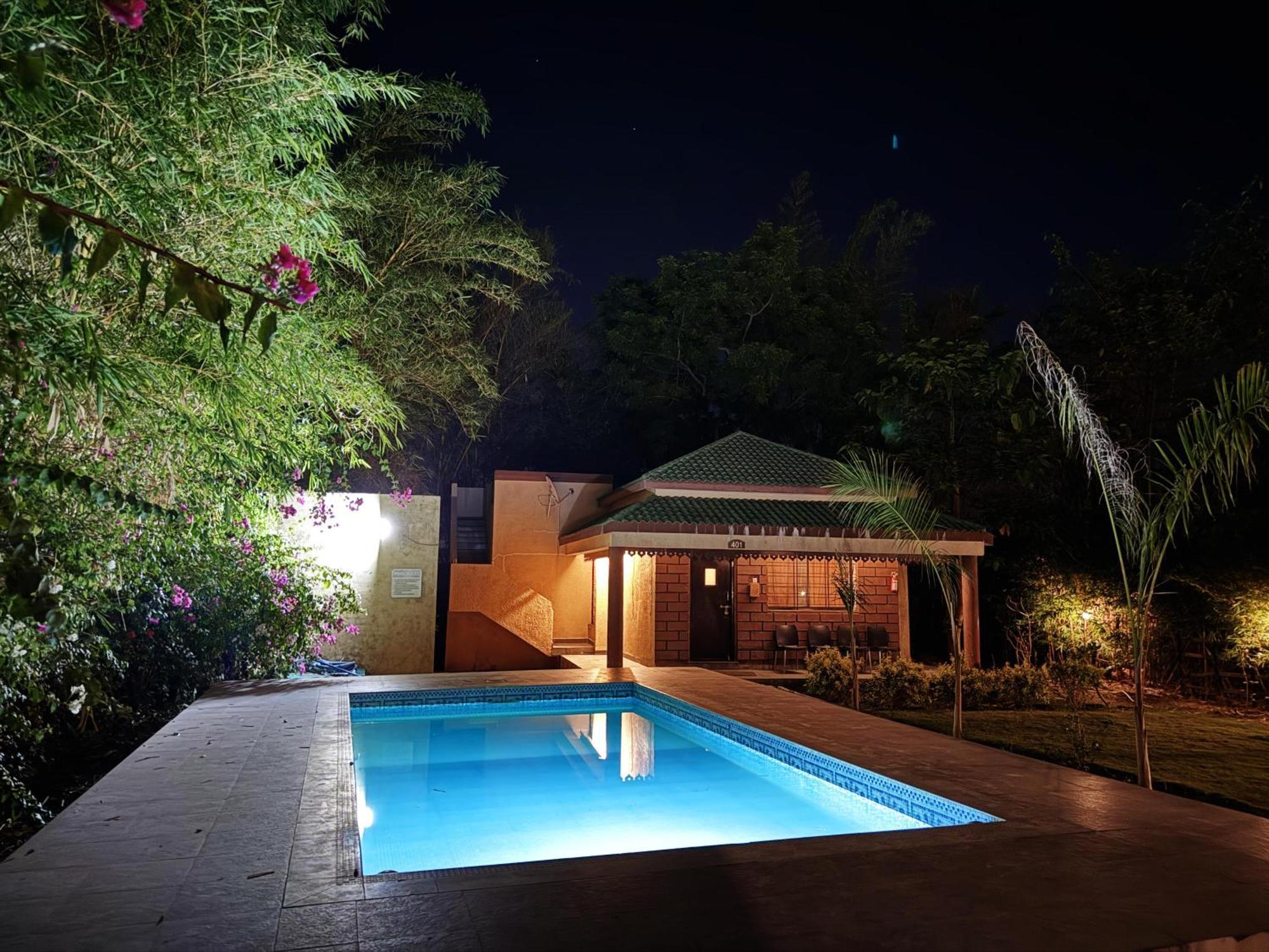 Olive Resort - Sillari Pench Silāri Exterior photo