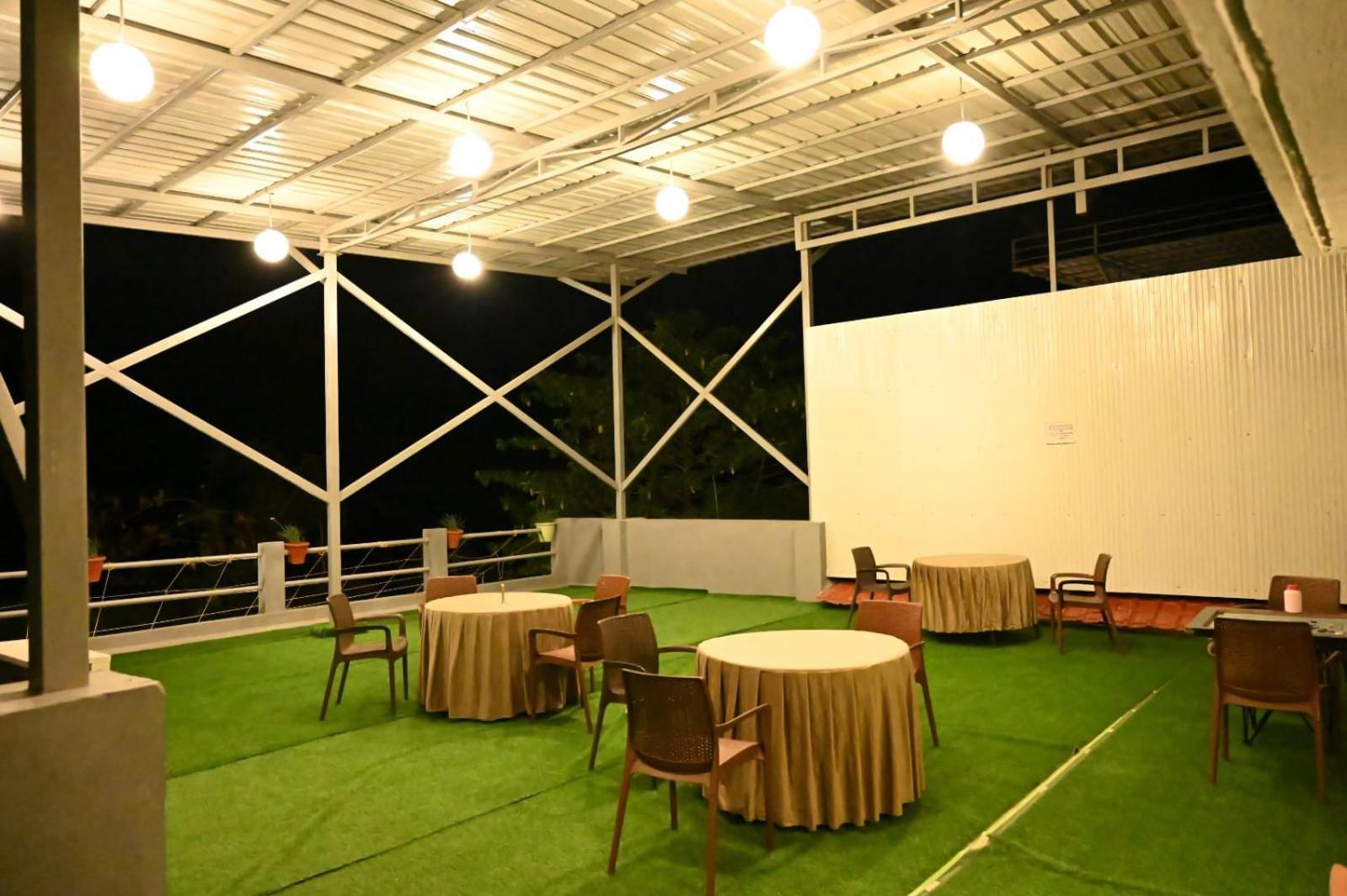 Olive Resort - Sillari Pench Silāri Exterior photo